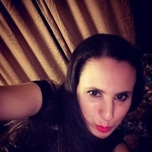 Meet your Posher, Alixia